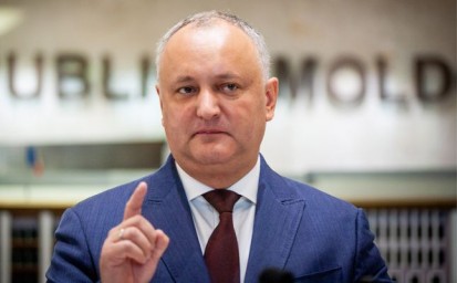 Поэтому они и волнуются: Оппозиция набирает больше голосов, чем партия Санду — Додон
