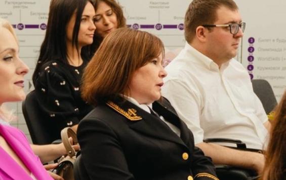 Вопрос о возбуждении коррупционного дела на курскую судью Петрову отложили из-за её болезни Вопрос о возбуждении коррупционного дела на курскую судью Петрову отложили из-за её болезни