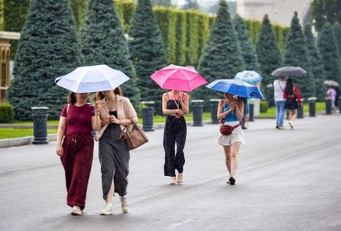 Кратковременные дожди с грозой ожидаются в столице до конца дня