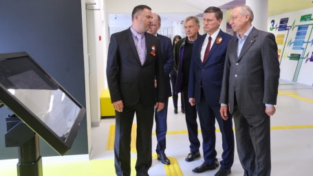 Александр Беглов: Социальную инфраструктуру Старого Петергофа мы развиваем в соответствии с десятью ключевыми приоритетами Петербурга