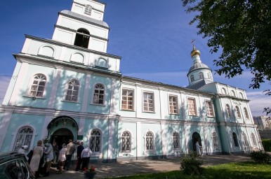 Митрополит Саранский и Мордовский Зиновий в День трезвости возглавил богослужение в Предтеченском храме