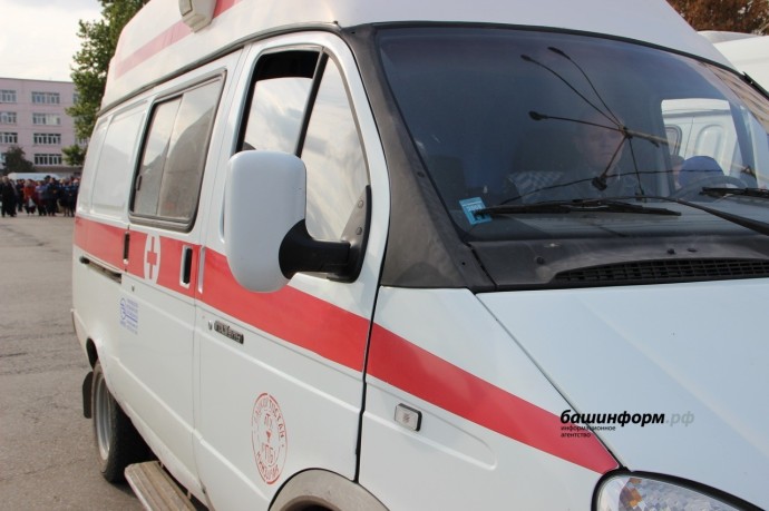 В Уфе погиб пенсионер, спускаясь с 4 этажа по простыням В Уфе погиб пенсионер, спускаясь с 4 этажа по простыням