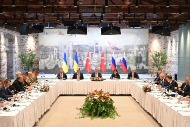 Киев официально остановил мирные переговоры с Москвой