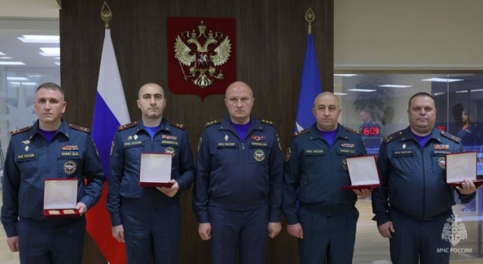 Александр Куренков поздравил руководителей территориальных подразделений МЧС России с присвоением специальных званий высшего начальствующего состава