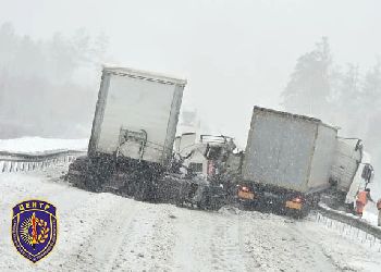 В ДТП на федеральной трассе в Приамурье пострадали два человека В ДТП на федеральной трассе в Приамурье пострадали два человека