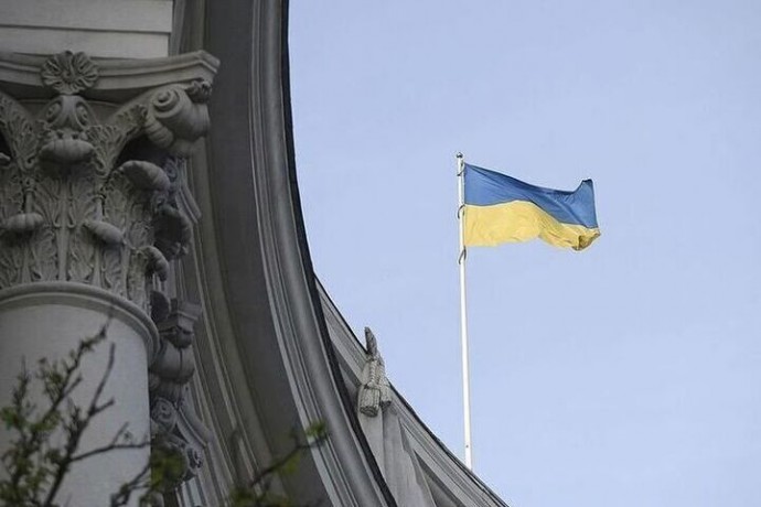 "Пилят замки болгаркой": в подземелья Киево-Печерской лавры нагрянула толпа полицейских