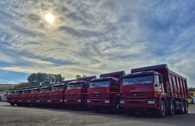 Белорусское автодорожное предприятие получило крупную партию самосвалов КАМАЗ-65201