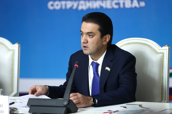 Матвиенко поздравила главу сената Таджикистана Эмомали с переизбранием