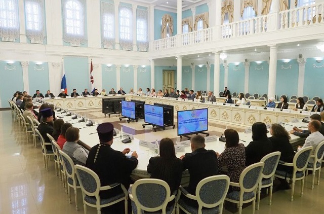 В Мордовии создан Семейный совет при Главе региона