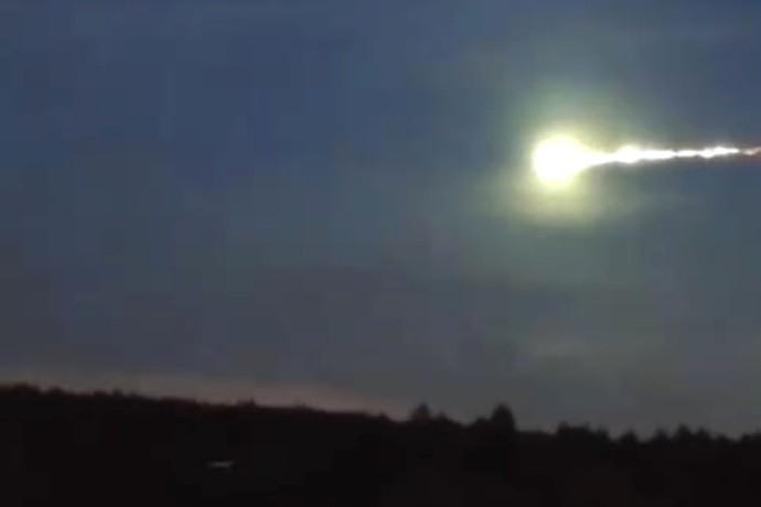 ИКИ РАН: Ярким болидом над Москвой мог быть метеорит или космический мусор ИКИ РАН: Ярким болидом над Москвой мог быть метеорит или космический мусор