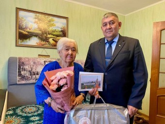 В Уфе 95-летний юбилей празднует уважаемый педагог Марфуга Галина