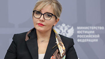 Путин наградил орденом Дружбы главу "Белого Интернета" Элину Сидоренко