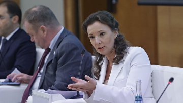 Кузнецова предлагает заполнить рынок игрушками с российской символикой Кузнецова предлагает заполнить рынок игрушками с российской символикой