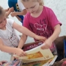 Из Приамурья в донецкую Макеевку отправили подарки ко Дню знаний
