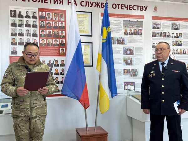 Участвующий в СВО китаец из Бурятии получил российский паспорт