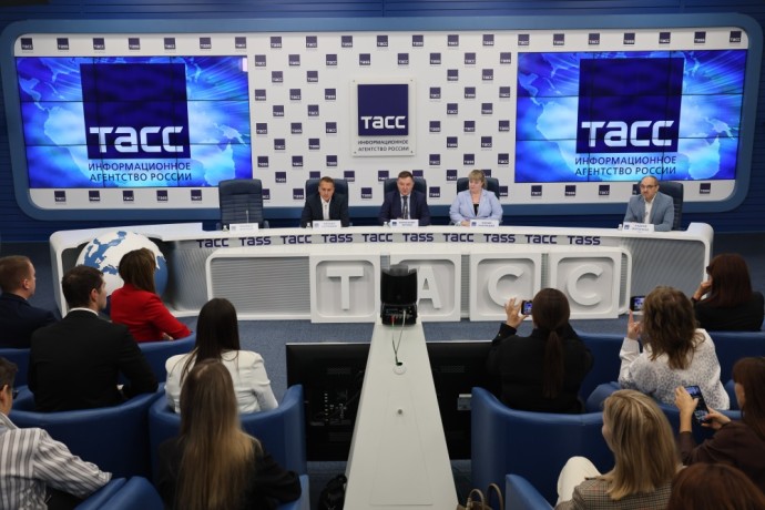 Александр Бугаев: «80 уроков Победы» – один из ключевых проектов Всероссийского сообщества наставников-просветителей