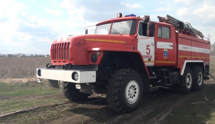 Пожарные Железногорска дважды тушили пожары после падения обломков БПЛА