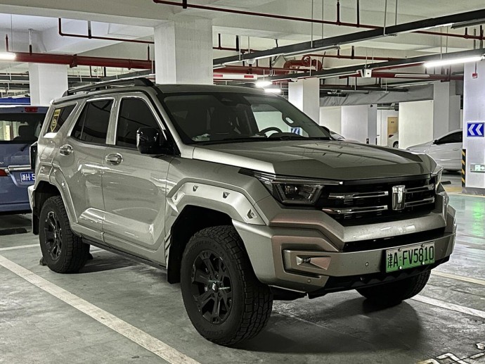 Брутальность встречает интеллект: как Tank 400 доказал, что сила может быть умной Брутальность встречает интеллект: как Tank 400 доказал, что сила может быть умной