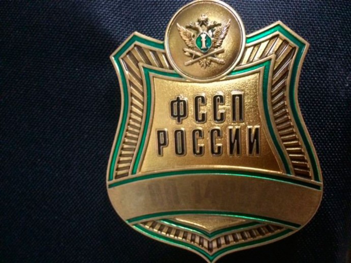 Белгородка выплатила 200 тысяч рублей пострадавшим от выкинутых ею из окна вещей