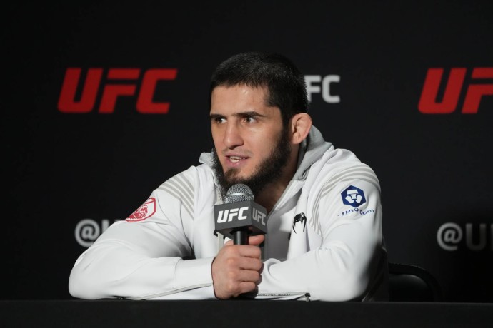 Боец UFC грубо обратился к Махачеву