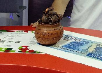 Машинист столичного метро смог собрать амурские бирюльки Машинист столичного метро смог собрать амурские бирюльки