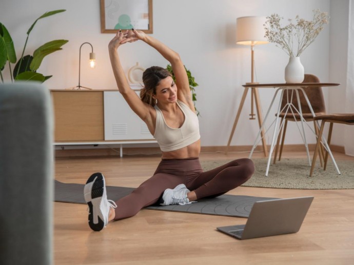 Четыре минуты нагрузок в день снижают сердечные риски у женщин — UK Biobank