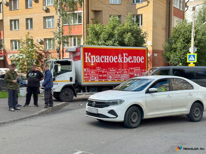В Кирове фургон столкнулся с грузовиком «КБ»