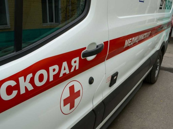 Женщина погибла под колёсами машины в Белгороде