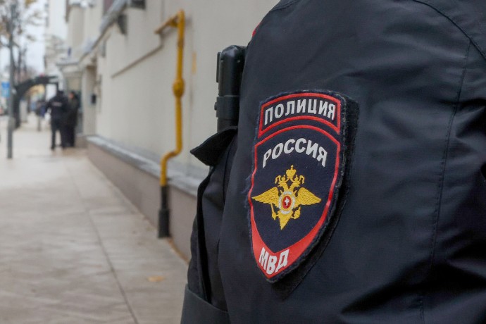 Автора песни «МВД — не мое» уволили из рядов московской полиции. Но он оказал сопротивление