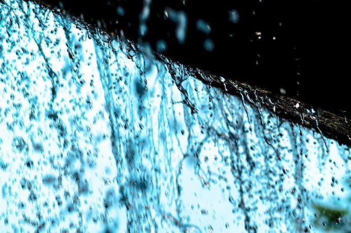 Рекордно сильный ливень обрушится на Владивосток в самый неудобный день Рекордно сильный ливень обрушится на Владивосток в самый неудобный день