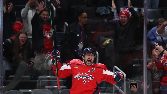 Стало известно, когда пройдёт церемония в честь 900-го гола Овечкина в НХЛ Стало известно, когда пройдёт церемония в честь 900-го гола Овечкина в НХЛ