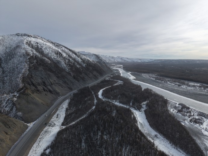 Капремонт на «Колыме»: еще около 17 км федеральной трассы обновят в Якутии Капремонт на «Колыме»: еще около 17 км федеральной трассы обновят в Якутии
