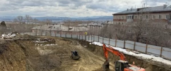 В столице Бурятии вместо сквера строят многоэтажный дом