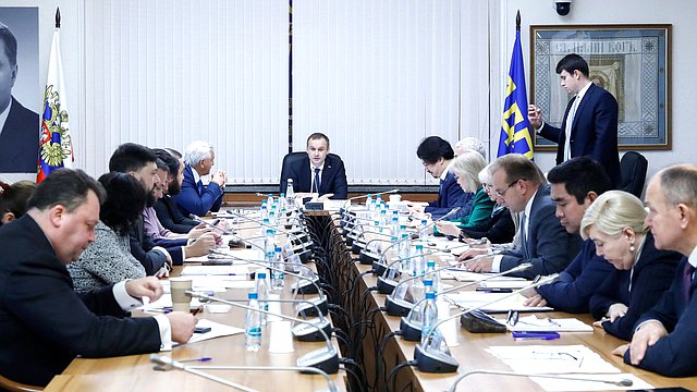 Комитет по охране здоровья поддержал проект заключения с предложением наделить регионы правом вводить запрет продажи вейпов