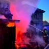 Пожарные за три часа потушили горящий гараж в селе Красногорск