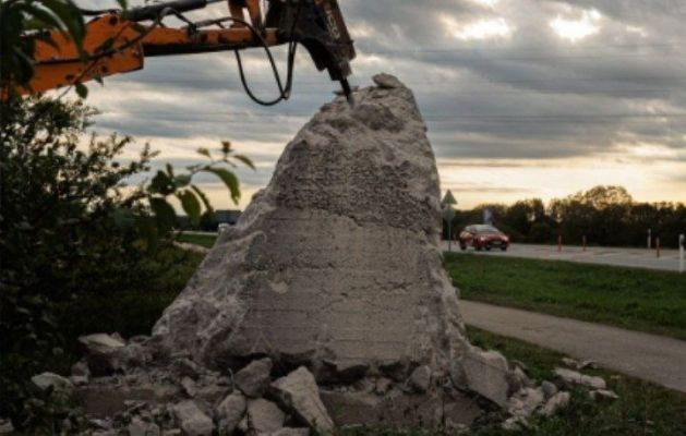 Эстония снова борется с теми, кто уже не может дать отпор — могилами советских воинов Эстония снова борется с теми, кто уже не может дать отпор — могилами советских воинов