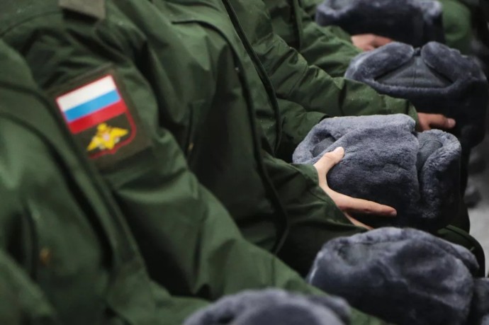 Офицера с диагностированным раком кожи вместо лечения отправили на передовую в зоне СВО