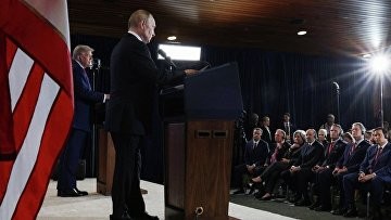 Пекин приветствует проведение встречи лидеров РФ и США — МИД КНР