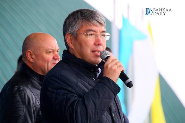 Рейтинг: акции главы Бурятии поразительно стабильны на «Бирже губернаторов» Рейтинг: акции главы Бурятии поразительно стабильны на «Бирже губернаторов»