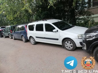 В Уфе водитель за рулем «Рено Каптюр» собрала «паровозик»