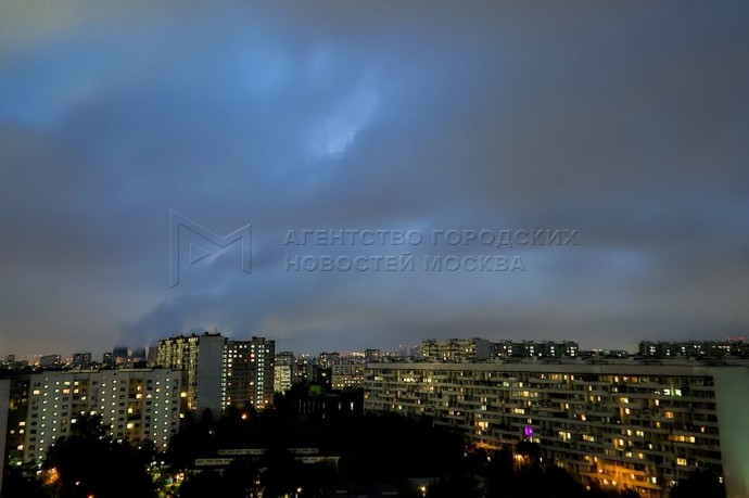 Собянин: Летевший к Москве БПЛА ликвидирован системой ПВО Собянин: Летевший к Москве БПЛА ликвидирован системой ПВО