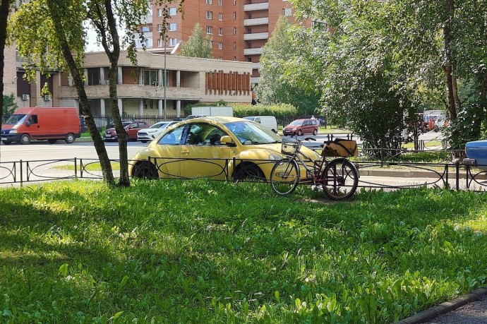 Подросток сломал противоугонный замок и украл велосипед в Мурманске