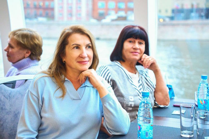 В столице продолжаются речные экскурсии проекта «Московское долголетие»