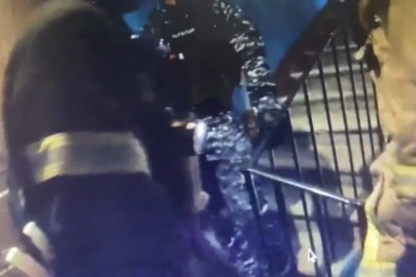 Помощь пришла к 87-летней жительнице Петербурга благодаря её настойчивым крикам