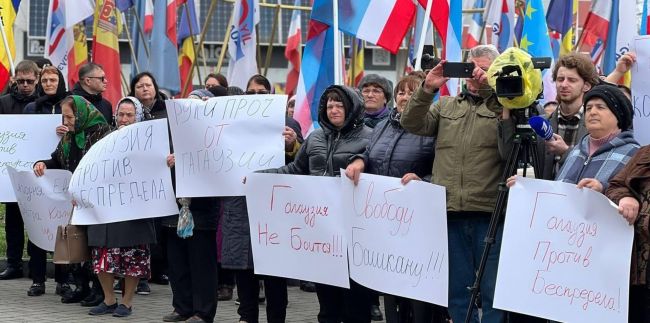 «Почему не поднялась Гагаузия»: публицист Жосу про ущербность политики за деньги