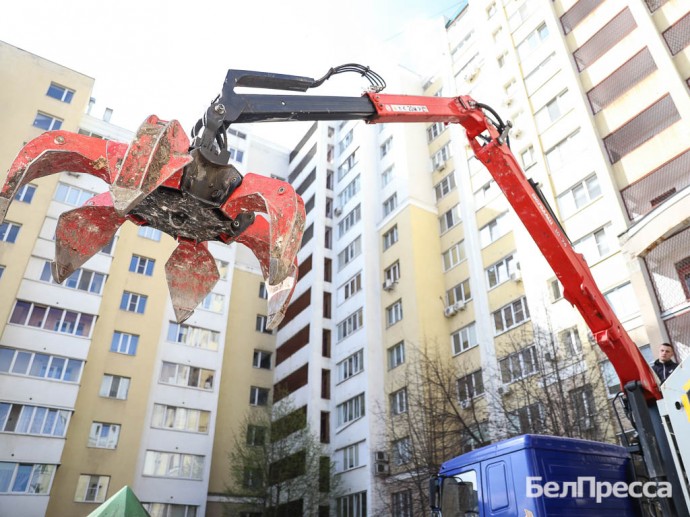 В Белгороде вывозом крупногабаритного мусора занимаются 7 единиц техники