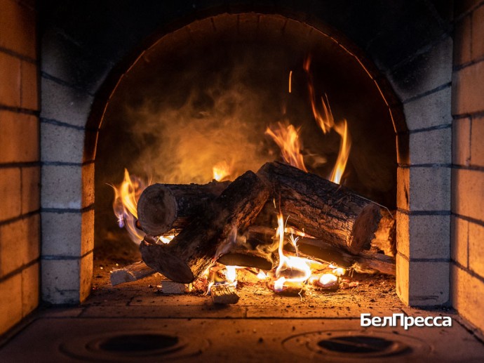 В Белгородской области заготовят дрова для 4,2 тысячи домов с печным отоплением В Белгородской области заготовят дрова для 4,2 тысячи домов с печным отоплением