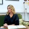 «Фамилия моего режиссера не Пупкин»: Высоцкая ответила на критику о работе исключительно с мужем
