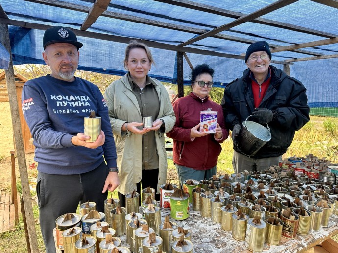 Семейная пара волонтёров из Первомайского округа объединяет неравнодушные сердца для поддержки бойцов Семейная пара волонтёров из Первомайского округа объединяет неравнодушные сердца для поддержки бойцов
