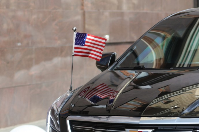 В США обвинили администрацию Трампа в риске развязывания войны из-за сделки по минералам
